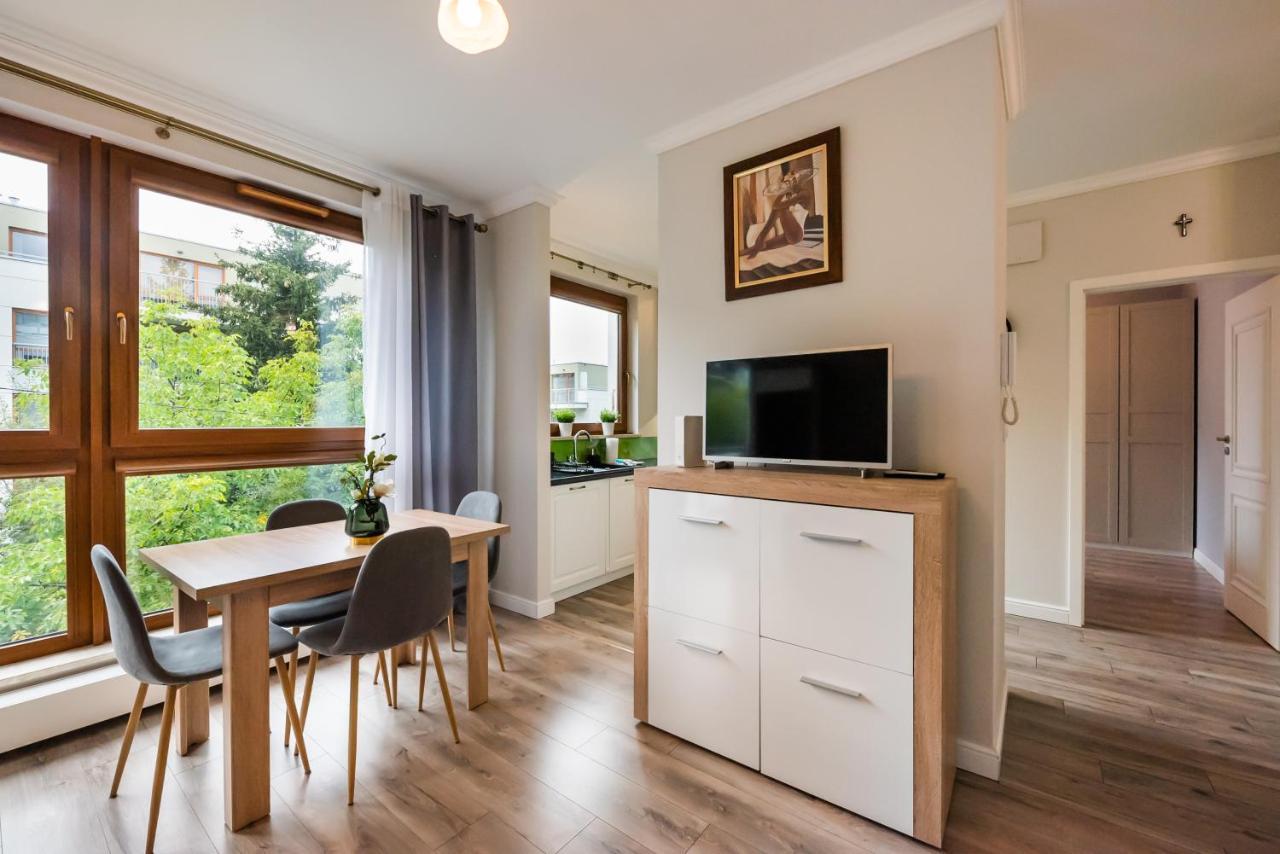 Prestige Verdant Apartment Warsawa Bagian luar foto