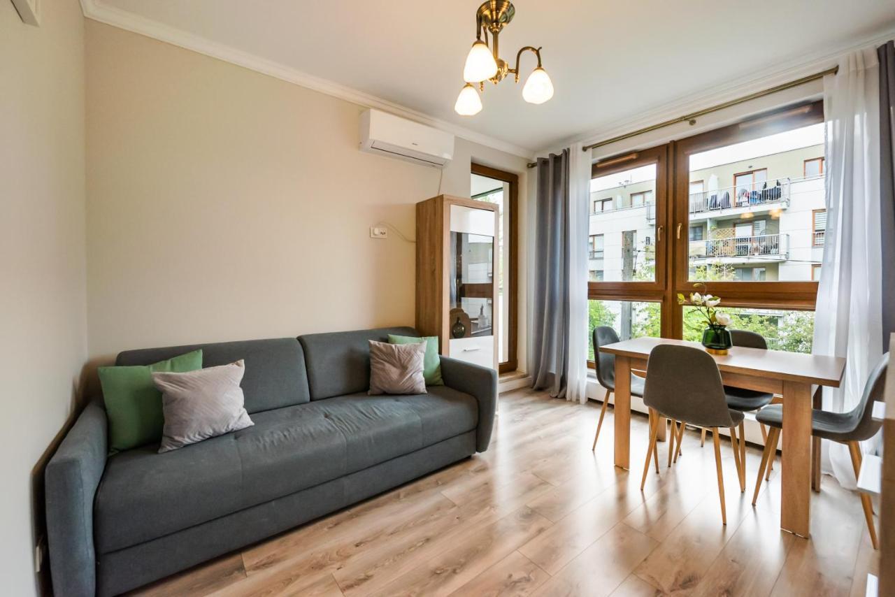 Prestige Verdant Apartment Warsawa Bagian luar foto