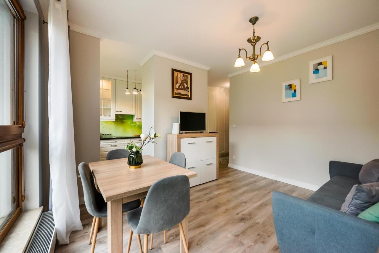 Prestige Verdant Apartment Warsawa Bagian luar foto