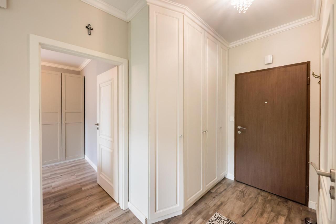 Prestige Verdant Apartment Warsawa Bagian luar foto