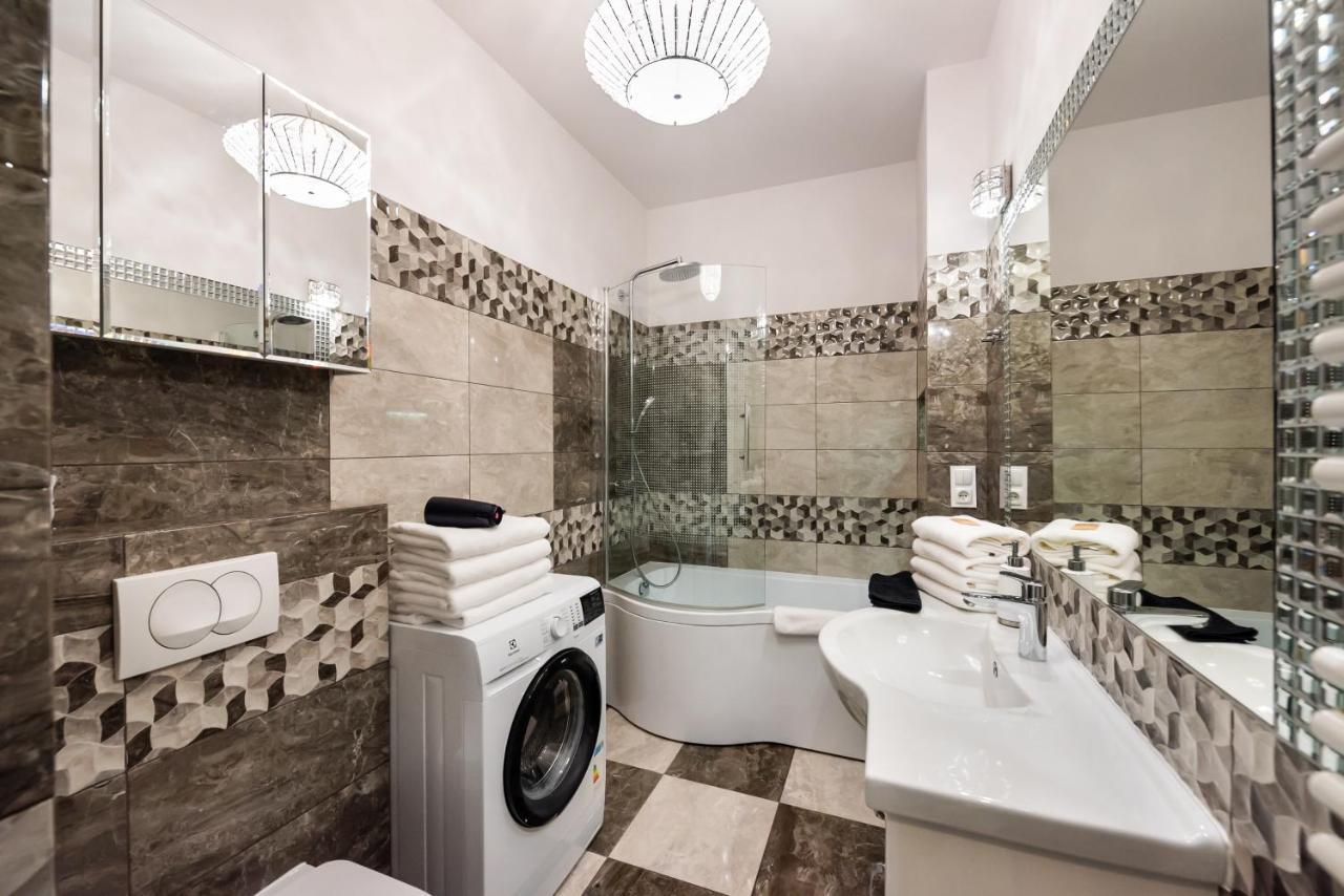 Prestige Verdant Apartment Warsawa Bagian luar foto