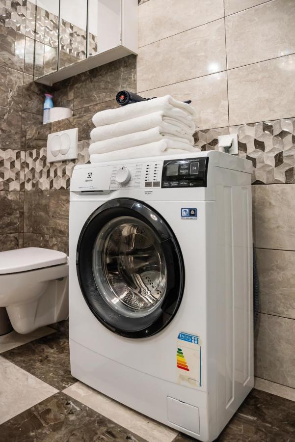 Prestige Verdant Apartment Warsawa Bagian luar foto
