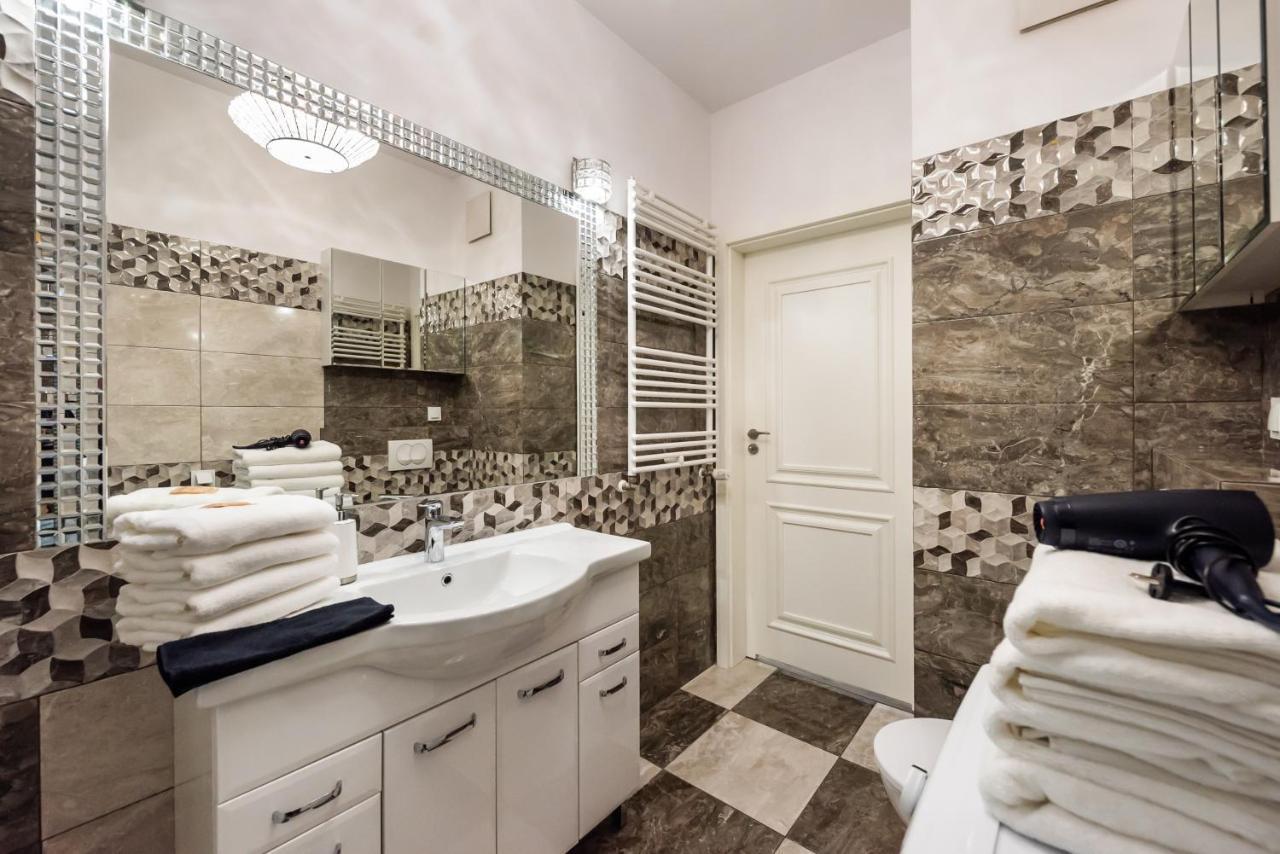 Prestige Verdant Apartment Warsawa Bagian luar foto