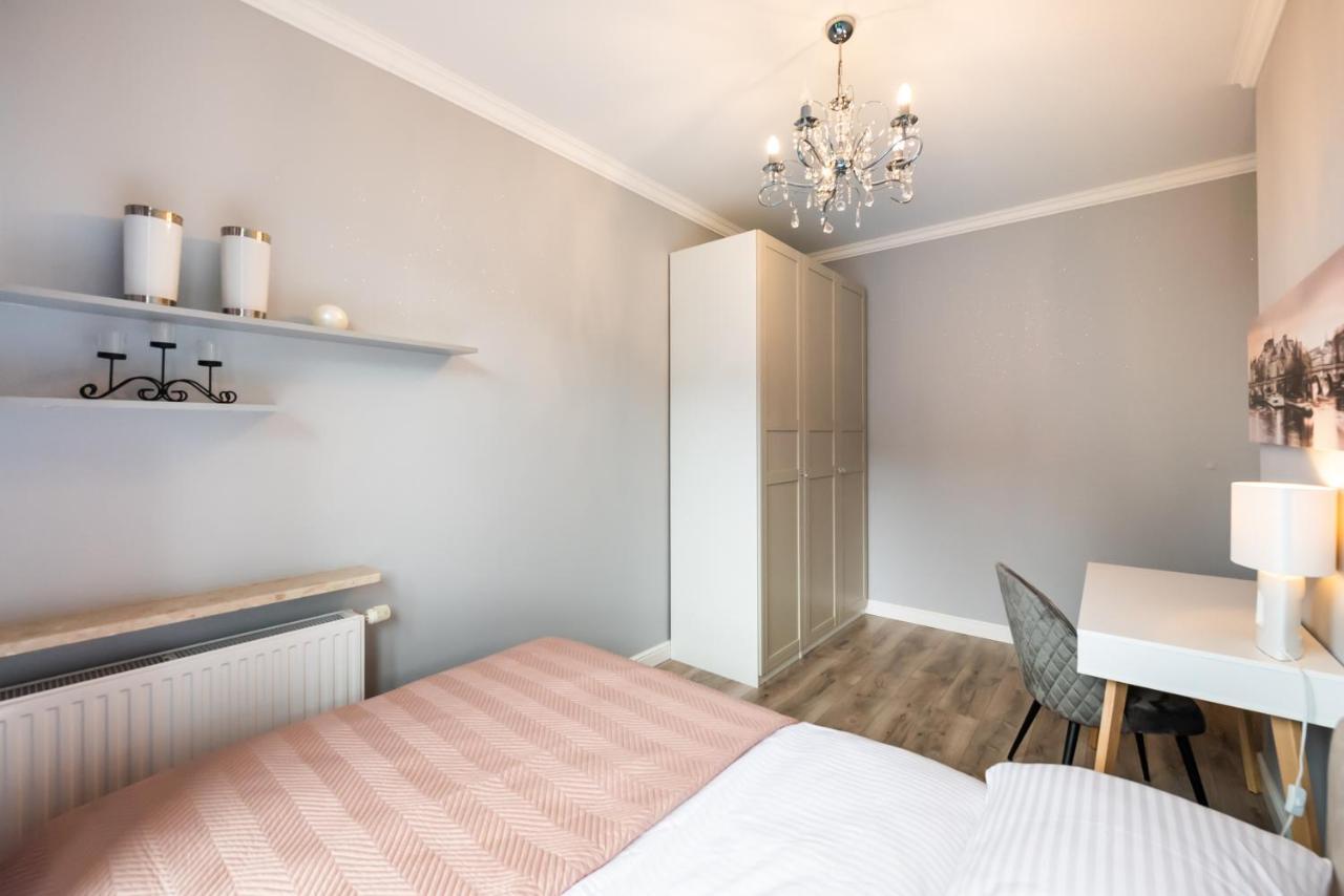Prestige Verdant Apartment Warsawa Bagian luar foto